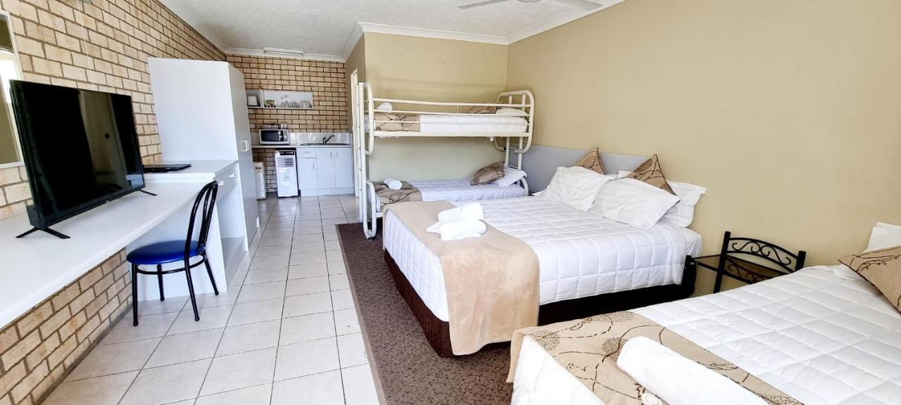 Ocean Parade Motel Coffs Harbour Buitenkant foto