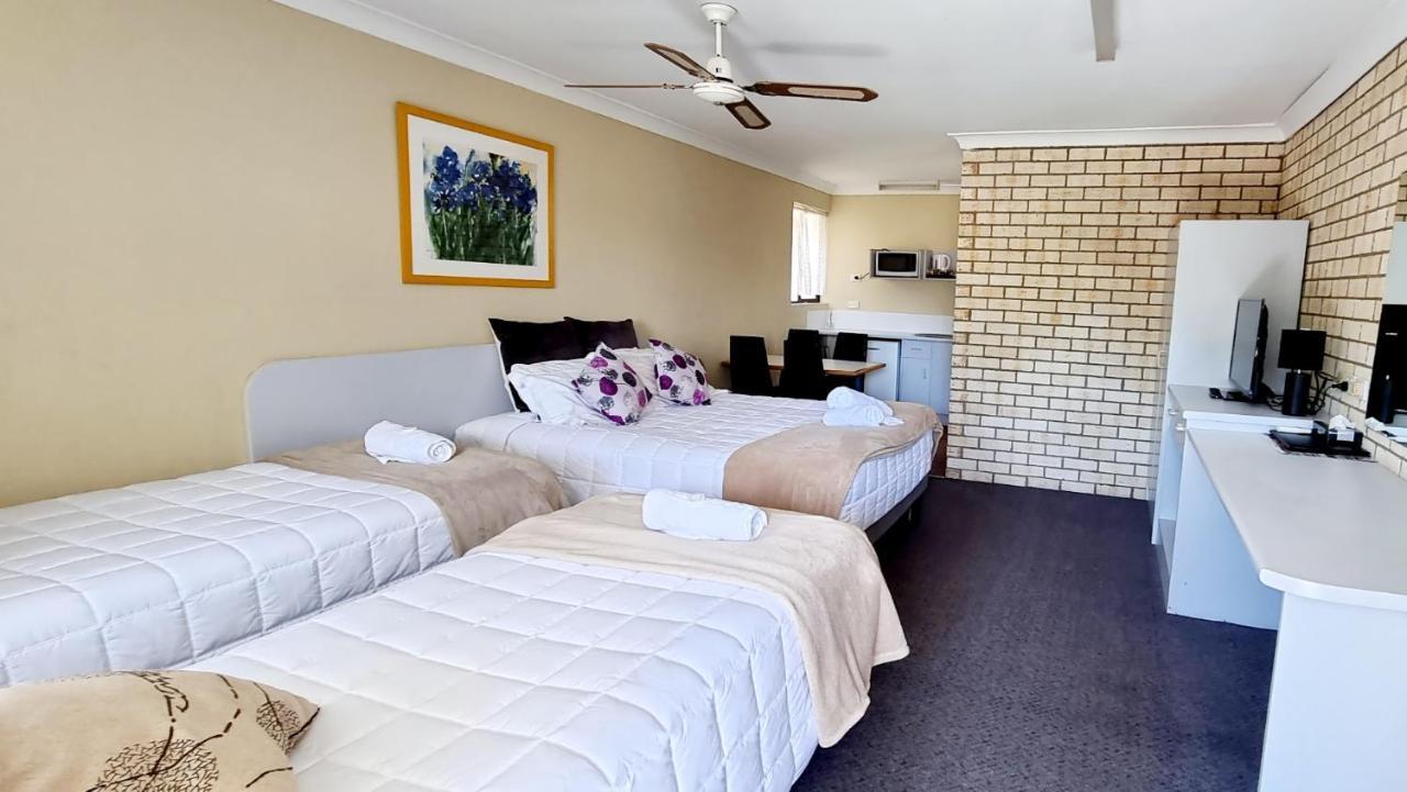 Ocean Parade Motel Coffs Harbour Buitenkant foto