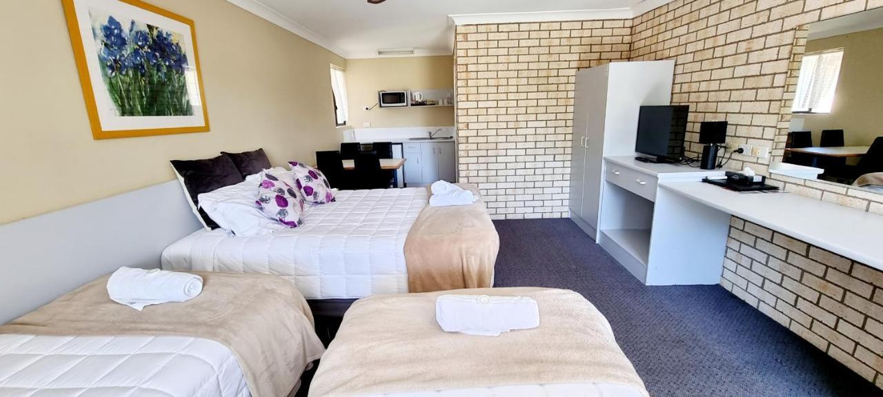 Ocean Parade Motel Coffs Harbour Buitenkant foto